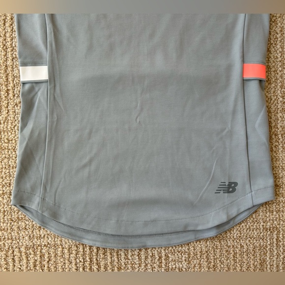 NWOT New Balance Women’s NB Athletics Pullover Hoodie in Light Slate - Small - Picture 3 of 10